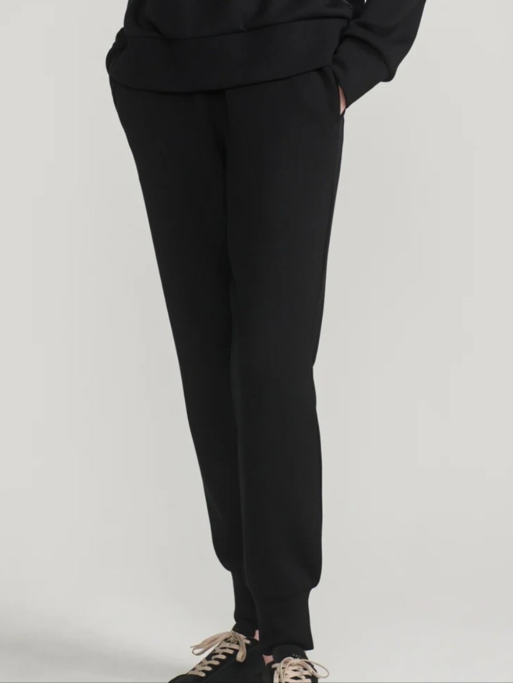 Varley Black "The Slim Cuff Pant 25" SZ S Retail $128.00